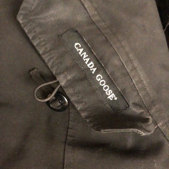Canada goose Kensington coat with fur - Picture 8 of 14